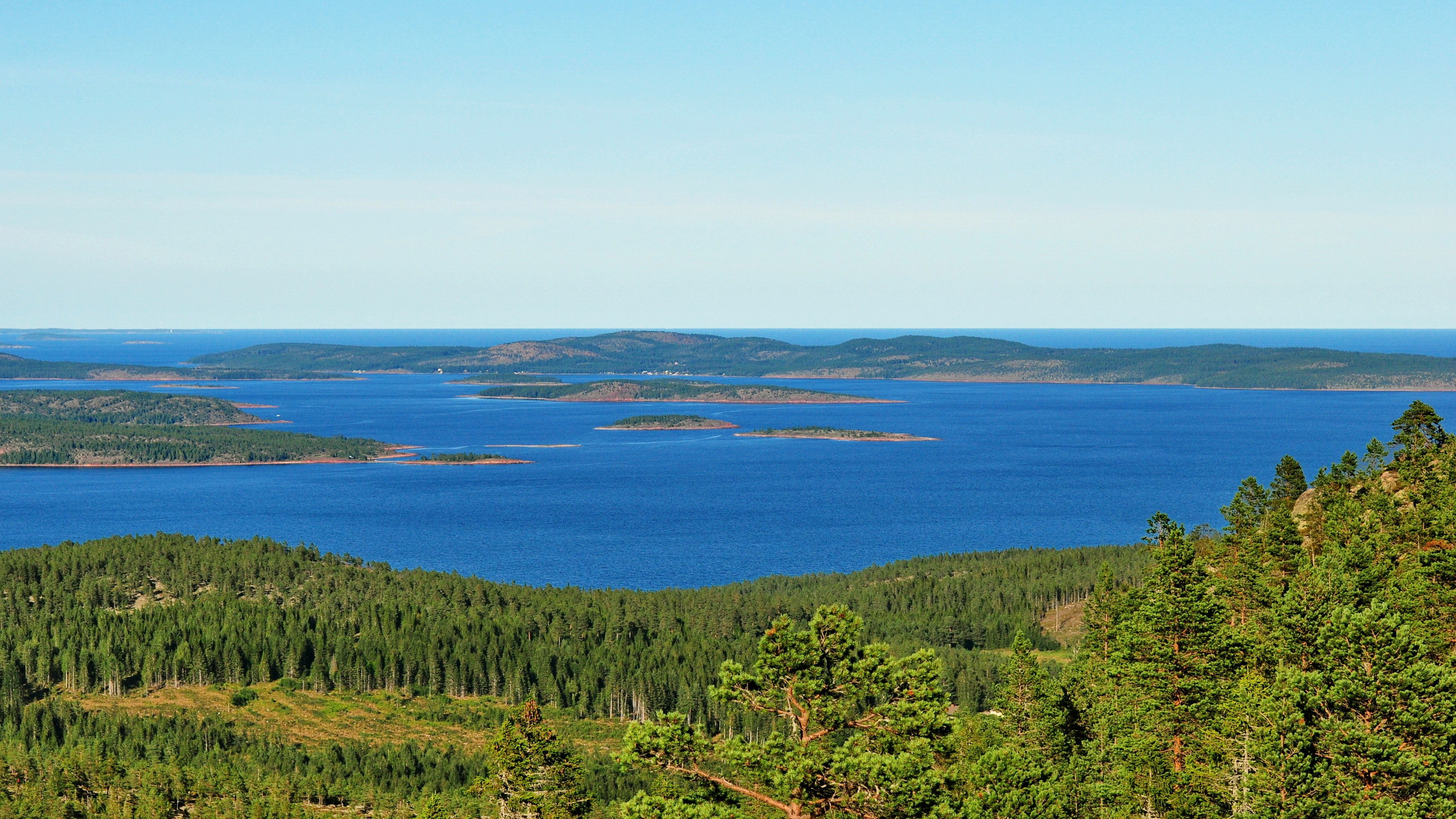 Utsikt från Högklinten i Nordingrå.